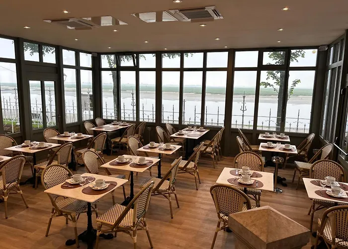 Logis Hotel- Restaurant Le Relais Guillaume De Normandy