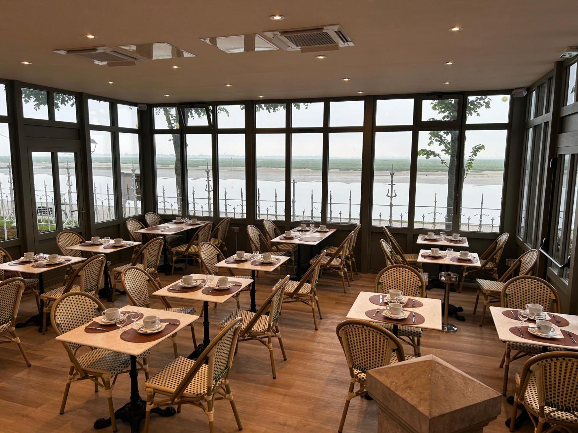 Hotel Logis Hotel- Restaurant Le Relais Guillaume De Normandy